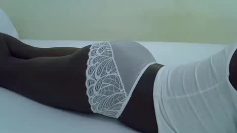 Snapshot of lupitah_ chatting on January 11, 1:06 am sweet girl online show from January 11, 1:06 am