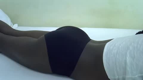 Snapshot of lupitah_ chatting on January 9, 10:52 pm sweet girl online show from January 9, 10:52 pm