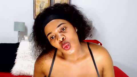 lusciousboobzz online show from July 12, 11:44 am
