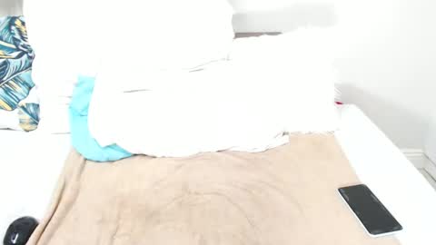 lusciousboobzz online show from December 14, 8:51 pm