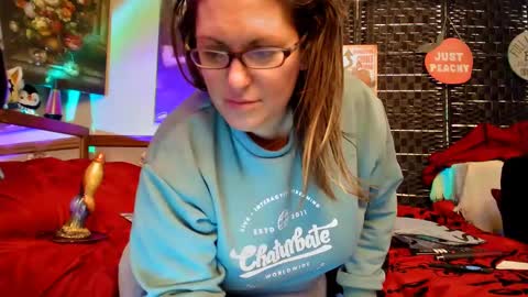 Snapshot of lusciouslibra82 chatting on February 6, 10:21 pm .Clarissa. Follow me on Instagram miss buns online show from February 6, 10:21 pm