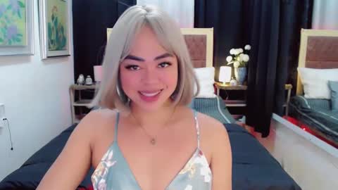 Trina online show from December 29, 5:33 pm