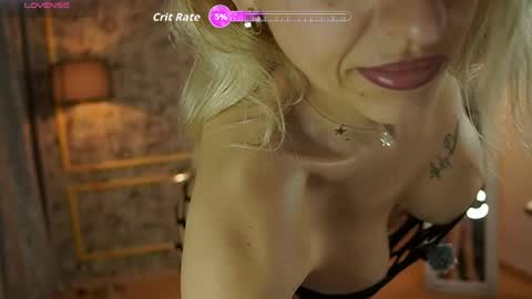 Deea And Chris online show from June 1, 7:04 pm