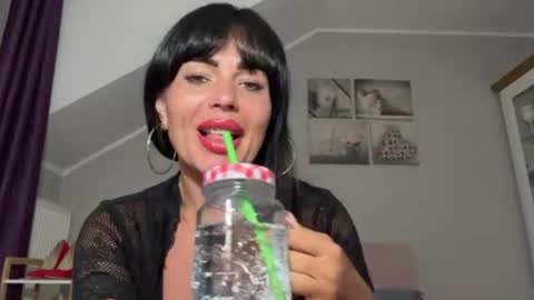 Jenny online show from July 28, 2:13 pm