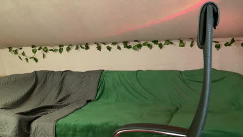 Luy online show from March 1, 5:12 pm