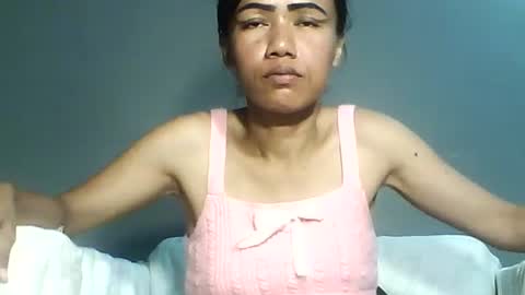 Bee Bee online show from June 18, 6:04 am