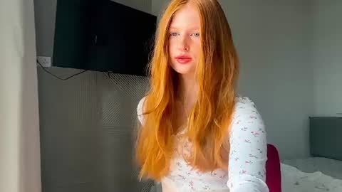 lux_angel online show from June 13, 3:04 am
