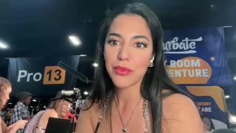 luxcher22 online show from October 24, 10:17 pm