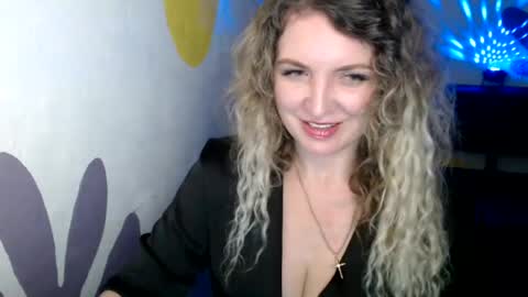 Donna online show from July 20, 8:42 pm