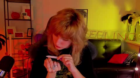 Snapshot of luxrayi chatting on January 6, 2:58 pm Ray online show from January 6, 2:58 pm