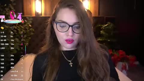 luxsopphia_ online show from July 24, 6:00 am