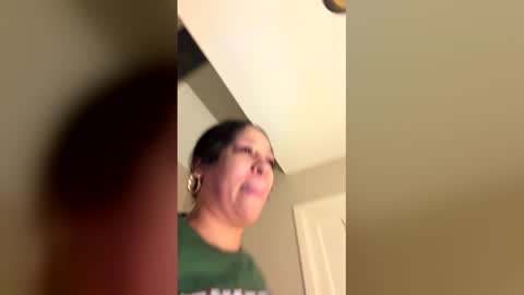 luzy3435 online show from February 10, 7:33 am