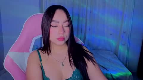 lyavalmont online show from May 30, 1:58 am