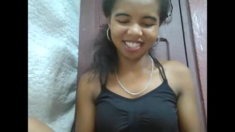 Snapshot of lydialarin chatting on February 26, 3:43 pm Lydiah online show from February 26, 3:43 pm