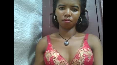 Snapshot of lydialarin chatting on February 16, 2:10 pm Lydiah online show from February 16, 2:10 pm