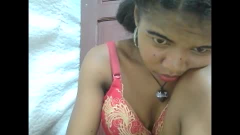 Snapshot of lydialarin chatting on March 2, 1:31 pm Lydiah online show from March 2, 1:31 pm