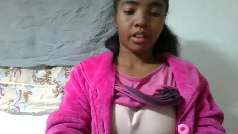lydie856696 online show from July 26, 3:03 am