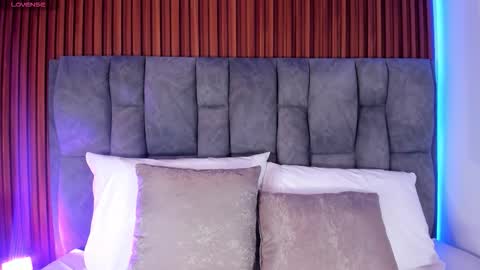 Lyhana Lee online show from September 20, 2:37 pm