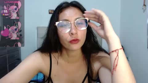 lylah_blue1 online show from September 16, 8:39 pm
