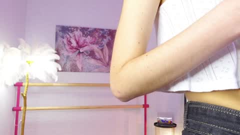Snapshot of lyly_loveyou chatting on December 24, 5:38 am Lyly online show from December 24, 5:38 am