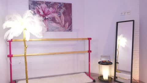 Snapshot of lyly_loveyou chatting on February 7, 5:41 am Lyly online show from February 7, 5:41 am