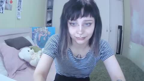 Snapshot of lynncottingham chatting on October 3, 10:31 am Kira online show from October 3, 10:31 am