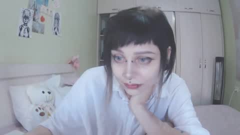 Snapshot of lynncottingham chatting on September 24, 10:47 am Kira online show from September 24, 10:47 am