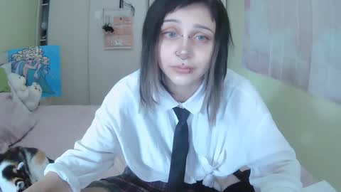 Snapshot of lynncottingham chatting on October 1, 11:26 am Kira online show from October 1, 11:26 am