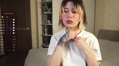 Lola online show from February 21, 7:22 am