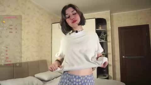 Lola online show from February 28, 7:37 am