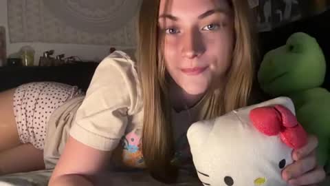 lynnxadams online show from July 25, 2:29 am