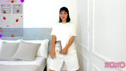 lyra_raven online show from May 20, 3:36 am