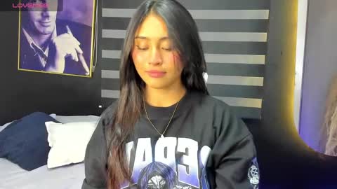 lyralux10 online show from September 18, 3:16 am