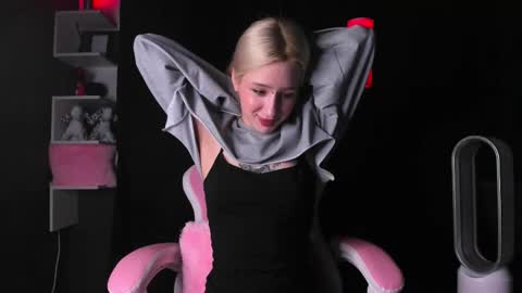 Lyra 3 online show from May 23, 4:38 pm