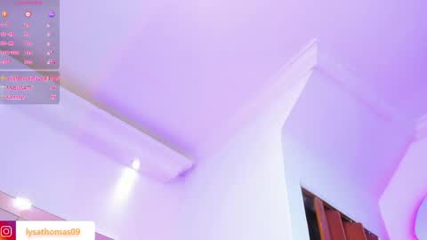 lysa_thomas9 online show from March 27, 8:26 am