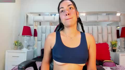 Snapshot of lyzzi_smith01 chatting on September 16, 7:44 pm Lizzy smith online show from September 16, 7:44 pm