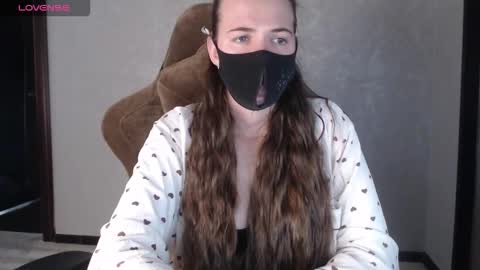 Snapshot of m00n8kiki chatting on October 2, 10:31 am Ksu online show from October 2, 10:31 am