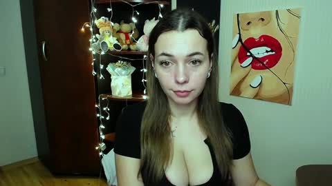 Snapshot of m_vikki chatting on January 22, 12:49 pm Vikki online show from January 22, 12:49 pm