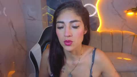 Mabell online show from May 28, 3:15 am