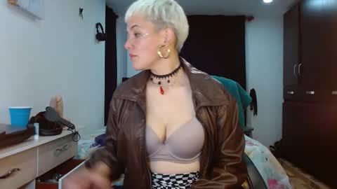 Noah Askew online show from March 2, 4:45 am