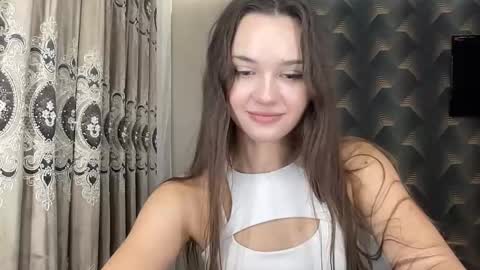 Snapshot of madalenesnedeger chatting on September 24, 4:28 pm Alexa online show from September 24, 4:28 pm