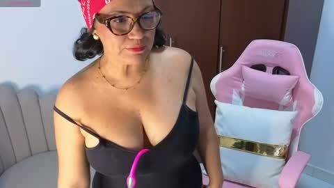 Madam Rose online show from July 28, 4:43 am