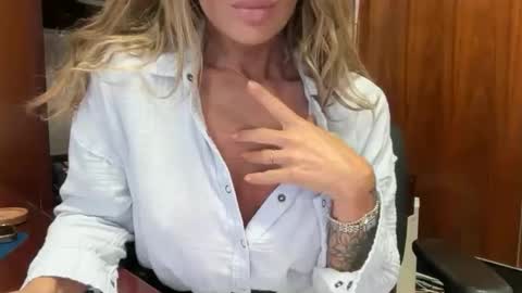 madame_andi online show from May 20, 12:02 pm
