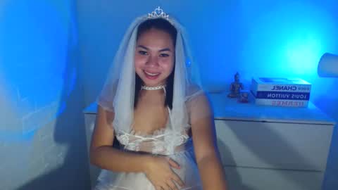 Ivy online show from July 9, 9:11 am
