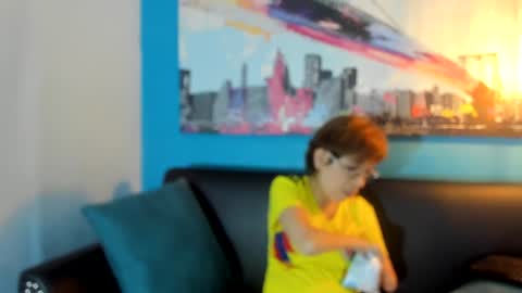 Madame online show from June 14, 4:18 pm