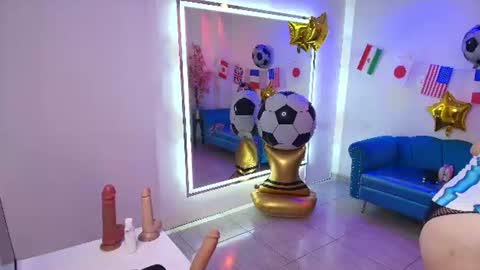 Madame Scarllet  online show from June 16, 11:55 am