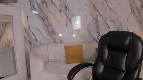 Maddison online show from May 17, 7:02 pm