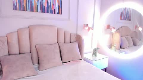 Maddy  online show from October 21, 7:07 pm