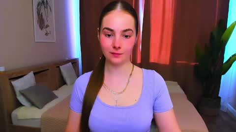 maddy_gate online show from April 18, 3:25 pm