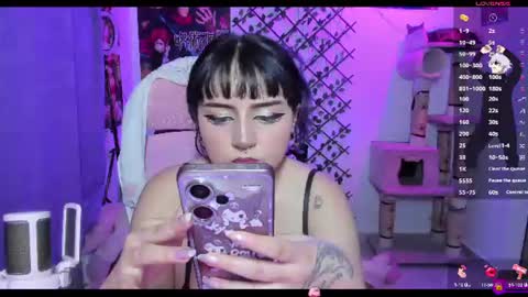 Maddy Foox online show from June 17, 12:56 am
